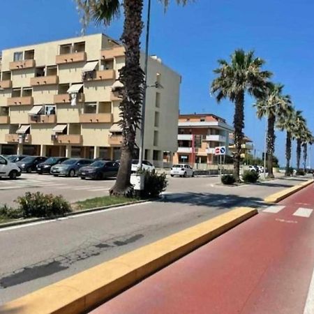 Apartmán Ad Un Passo Dal Mare Porto SantʼElpidio Exteriér fotografie