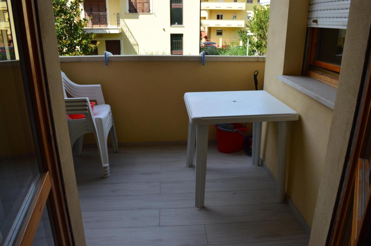 Apartmán Ad Un Passo Dal Mare Porto SantʼElpidio Exteriér fotografie